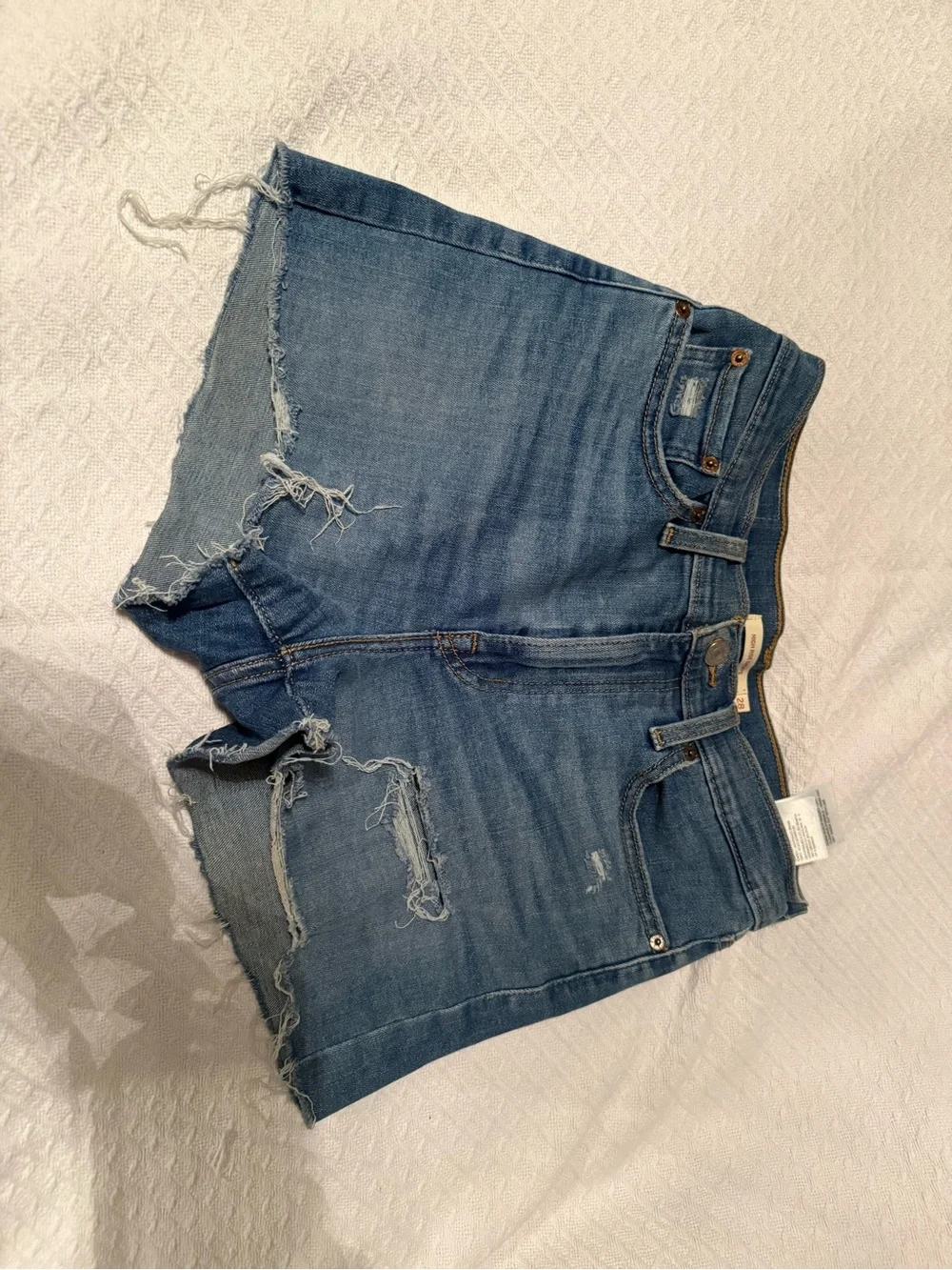 Levi's Denim high rise denim shorts - Classic Back Pocket Design